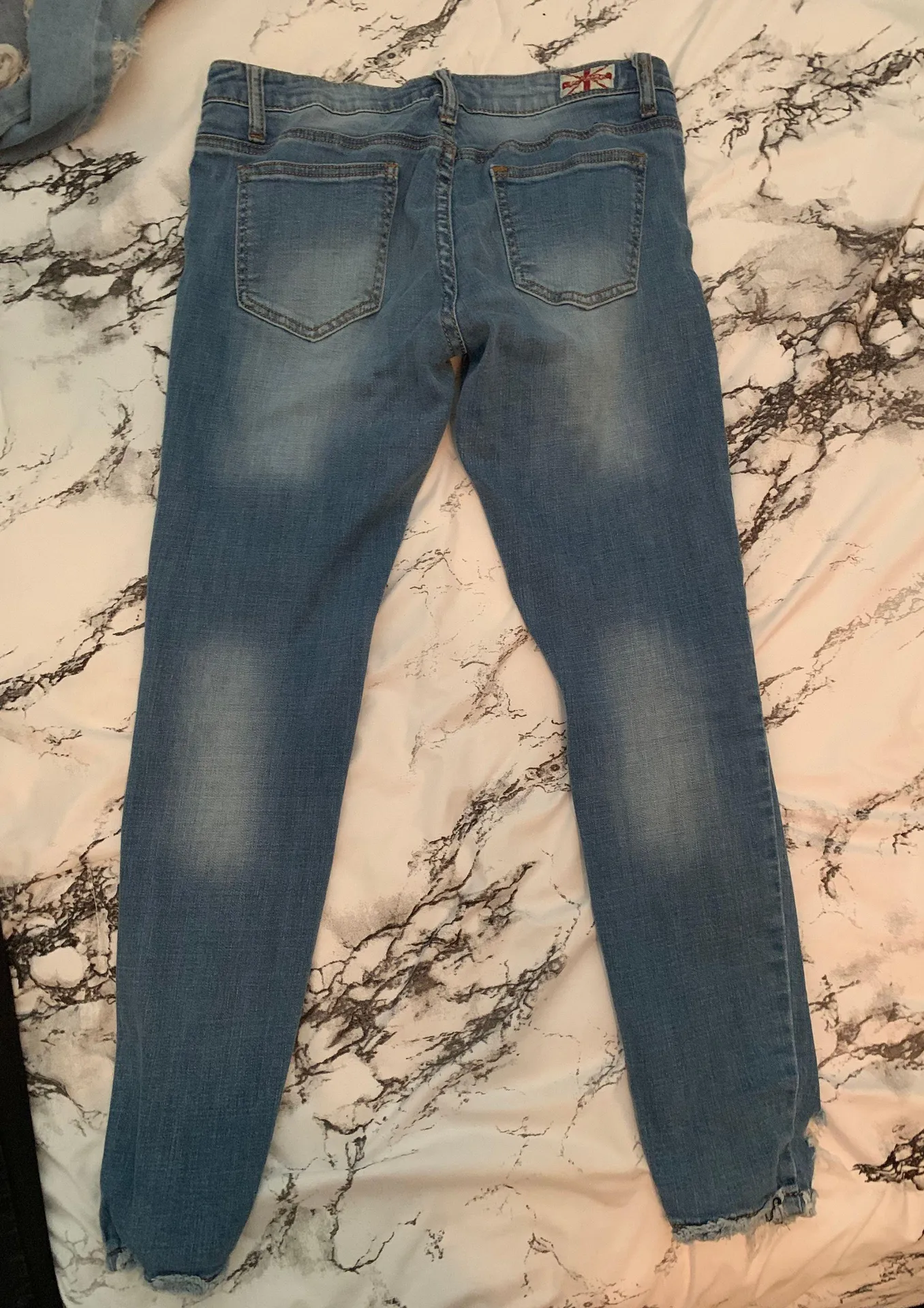 Ripped Jeans - Image 2