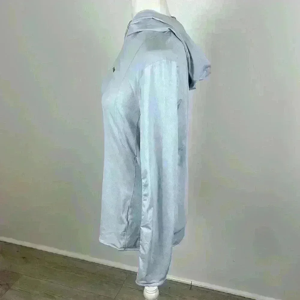 Adidas Terrex Long Sleeve Hiking Top Size M - Image 3