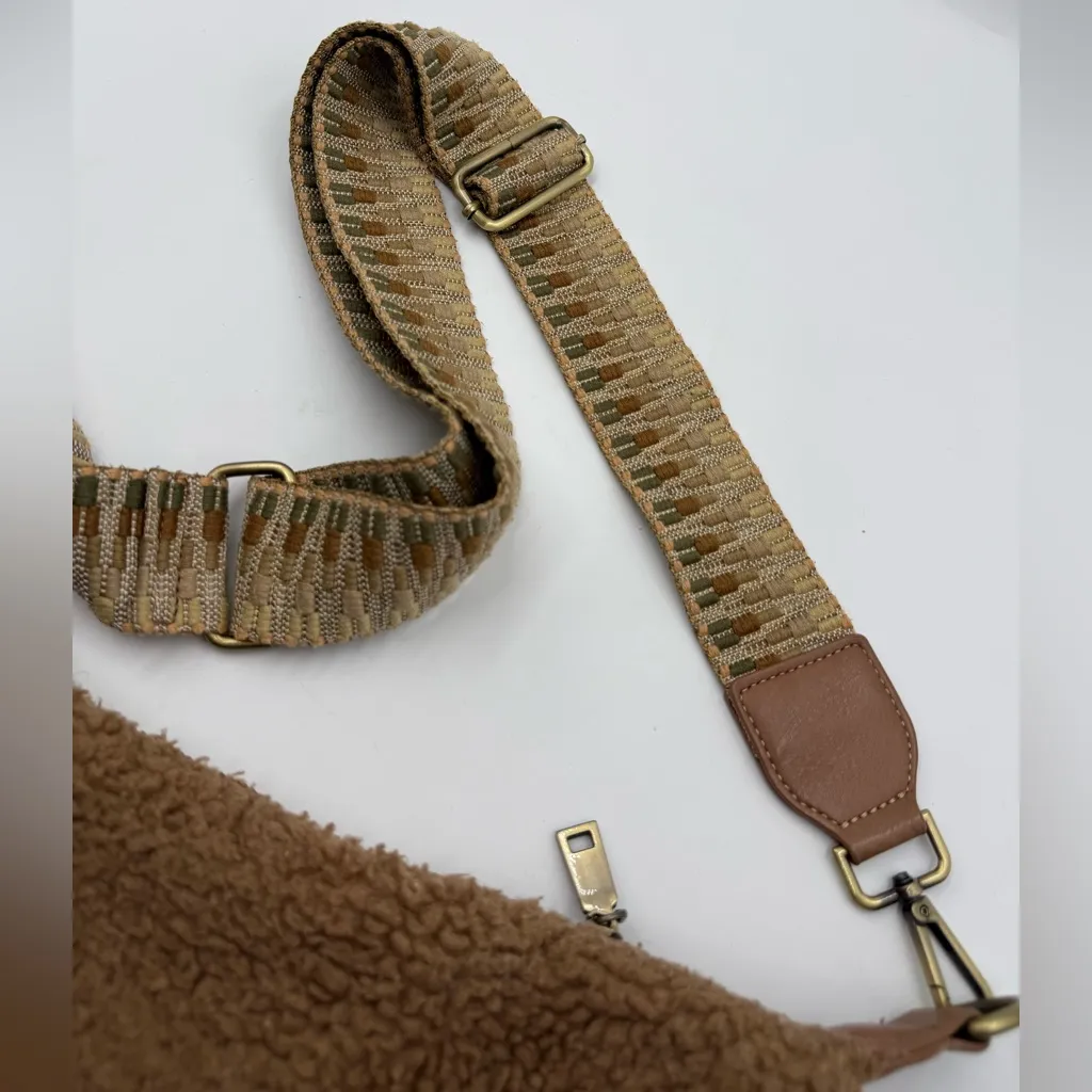 Anthropologie Urban Originals Solstice Cozy Crossbody Bag - Image 9