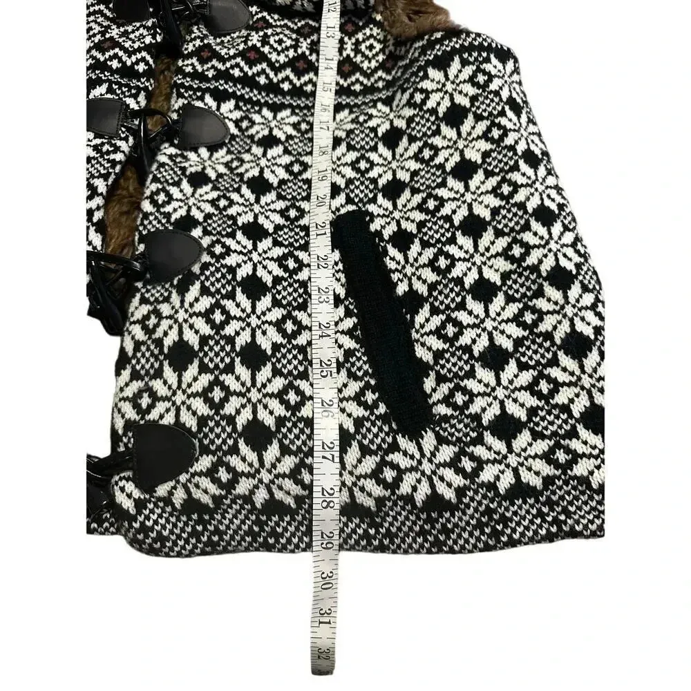 G.H. Bass & Co. Faux Fur Sweater Vest Size XL Furry Warm Black White Fair Isle - Image 7