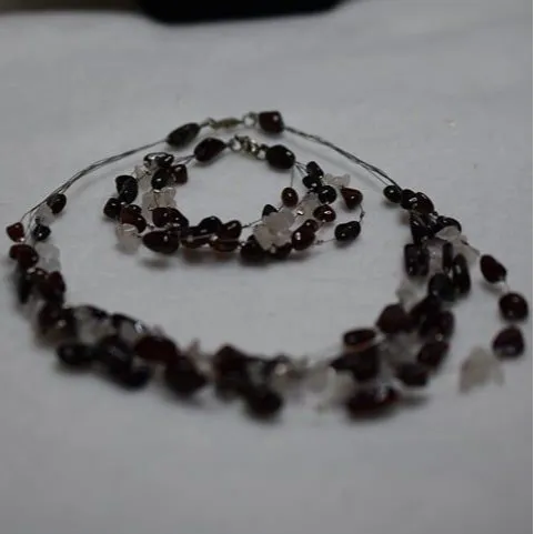 Source Unknown Nostalgic Boho Deep Red/White Beads Layered Wire Cottage Bracelet/Necklace Set - Image 3