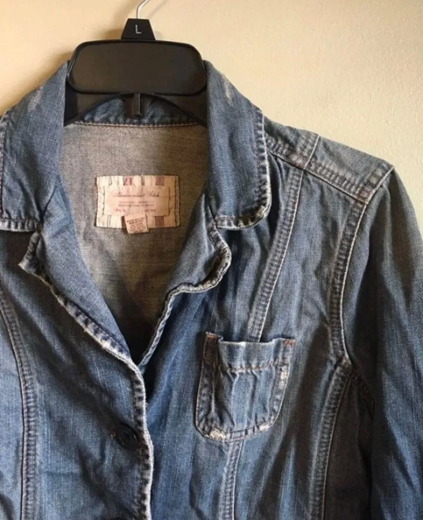 Abercrombie And Fitch Medium Denim Jacket - Image 3