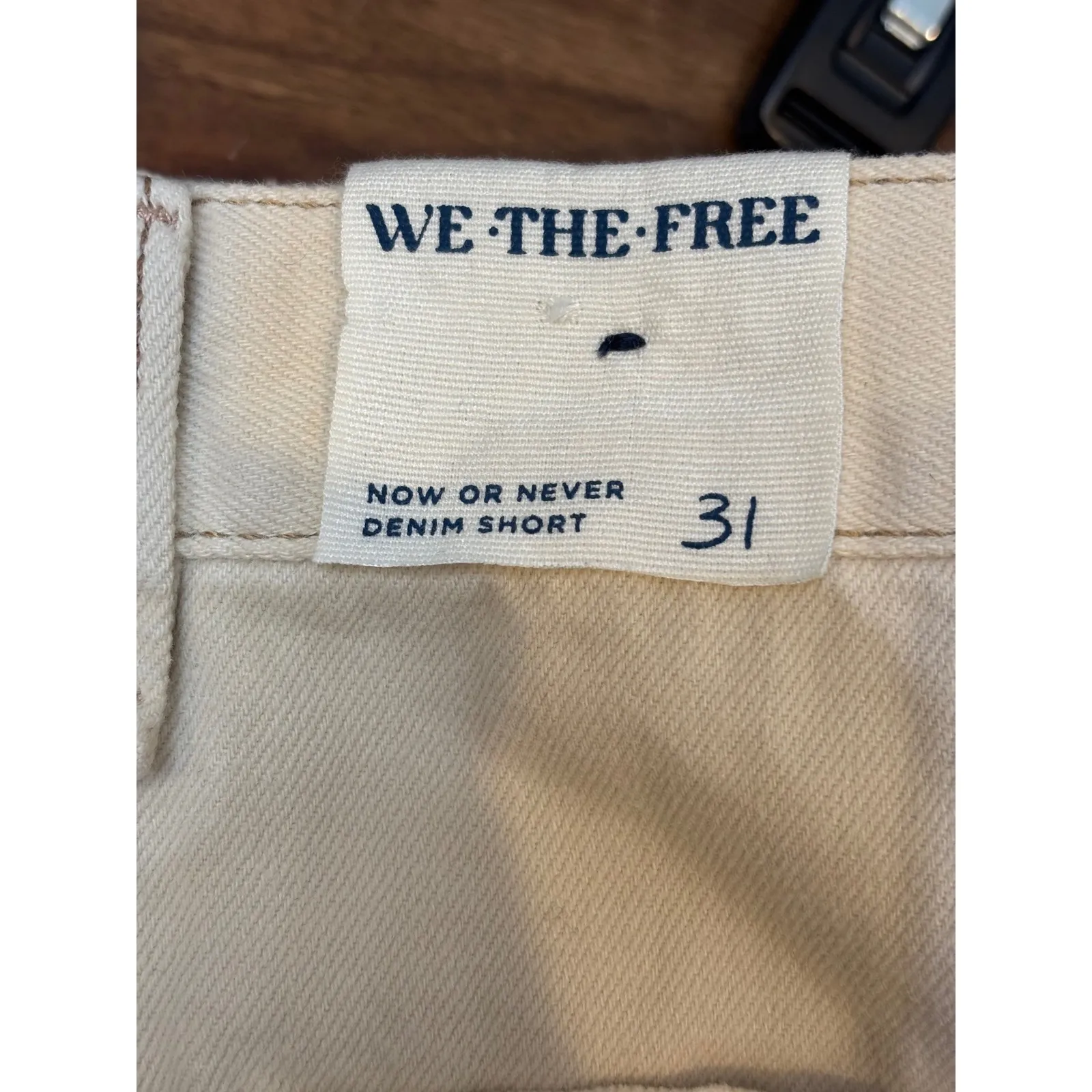 WE THE FREE Now or Never Denim Shorts Cream Distressed Raw Hem Size 31 NEW - Image 4