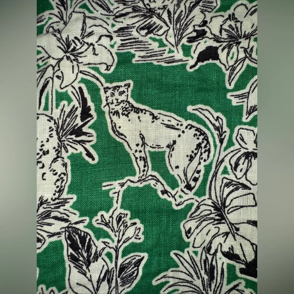 C&C California cropped wide leg Green Floral Animal pants size M‎ 100% linen - Image 4