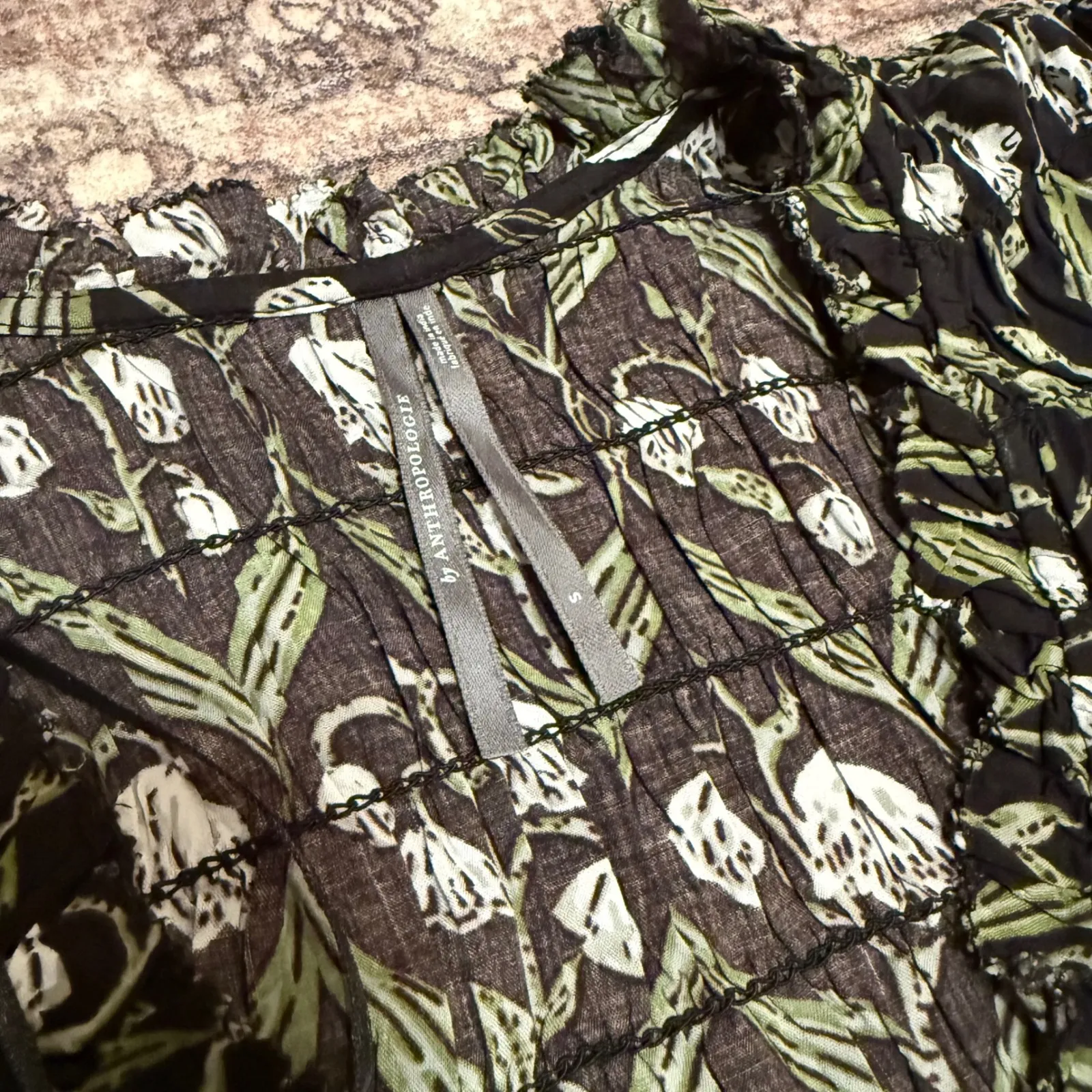 Anthropologie Ruched-Sleeve V-Neck Top S Romantic Floral Botanical Cottagecore - Image 6