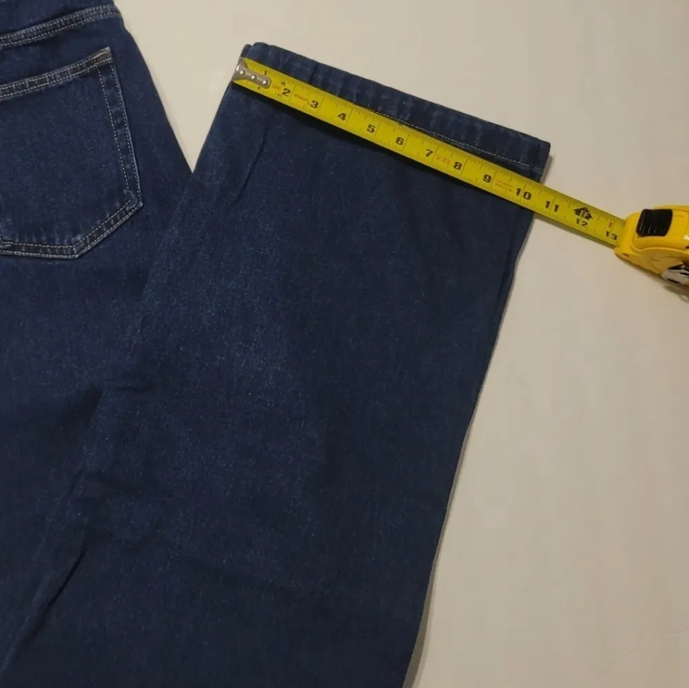 Women's Super Wide Leg, Blue Jeans, Button Closure Denim Belt Sz 29 - Image 5