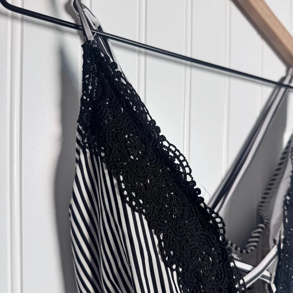 Cupshe Wish You Well Lace One-piece Swimsuit Black & White Stripes Size Medium - Image 5