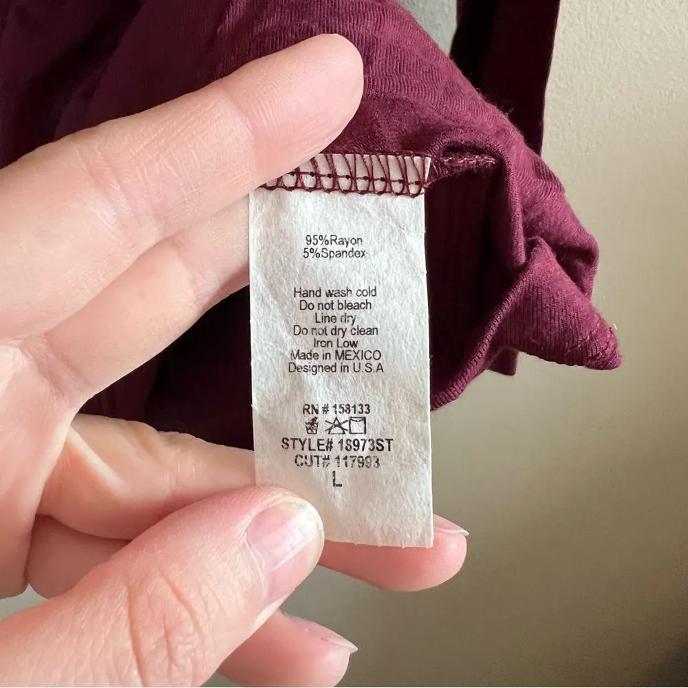 ✨ Pink Clover Women’s Maroon Front Twist Top Large - Image 7