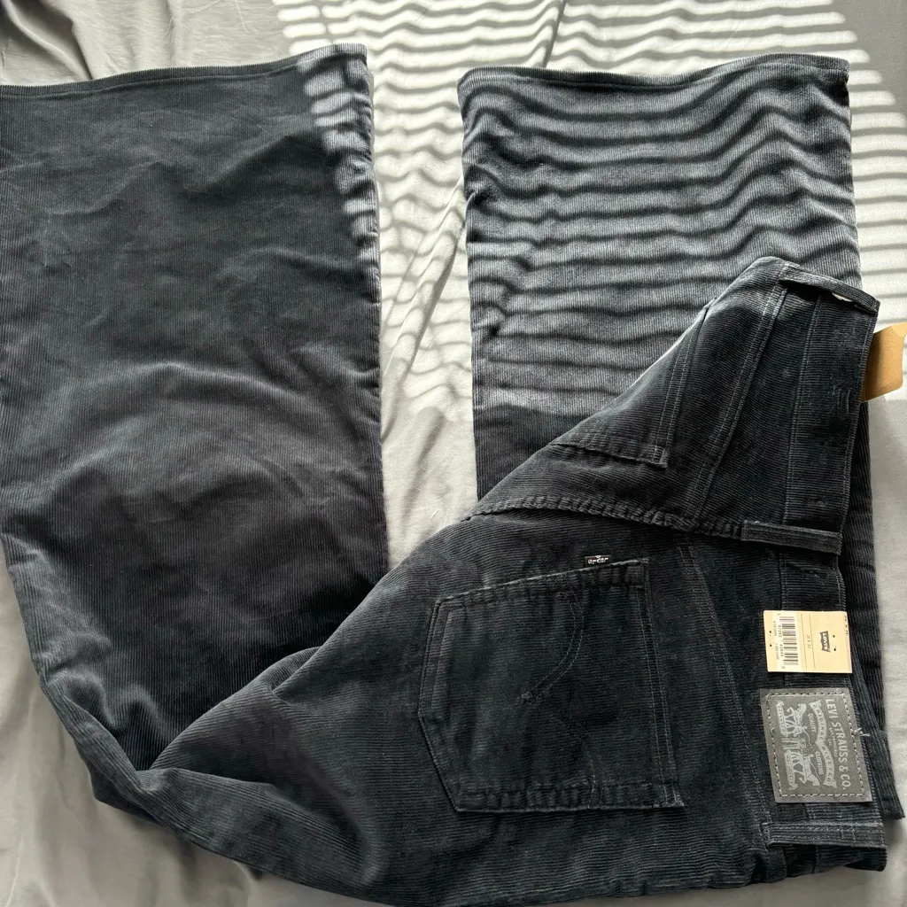 Levi’s Corduroy Flare Jeans - Image 3