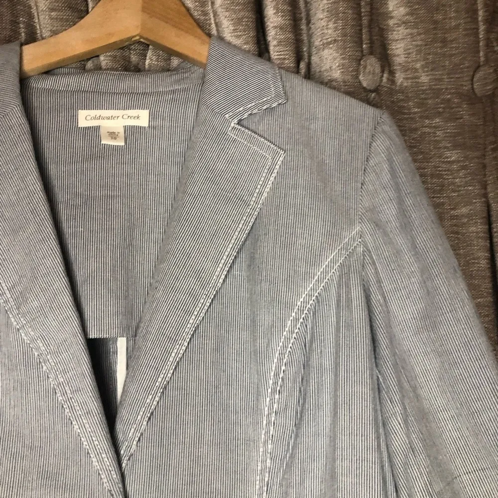 NWT Coldwater Creek Blue & White Seersucker Three Quarter Sleeve Blazer Size 10 - Image 5
