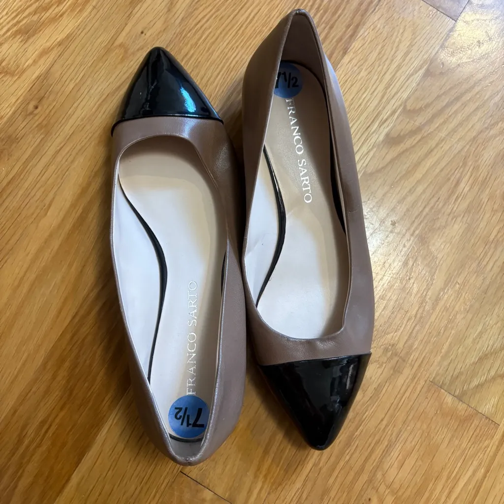 Franco Sarto Women’s Tan And Black Leather Ballet Flats Pointed Cap Toe Size 7.5 - Image 6