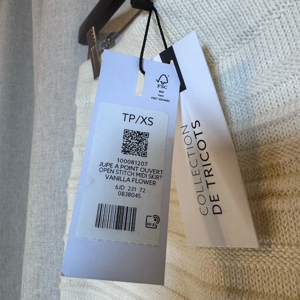 Dynamite Cream Textured Knit Midi Skirt - Image 2