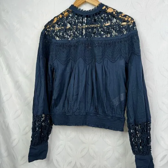 Free People Balloon Sleeve Mock‎ Neck Crochet Navy Blouse Size S NWT - Image 5