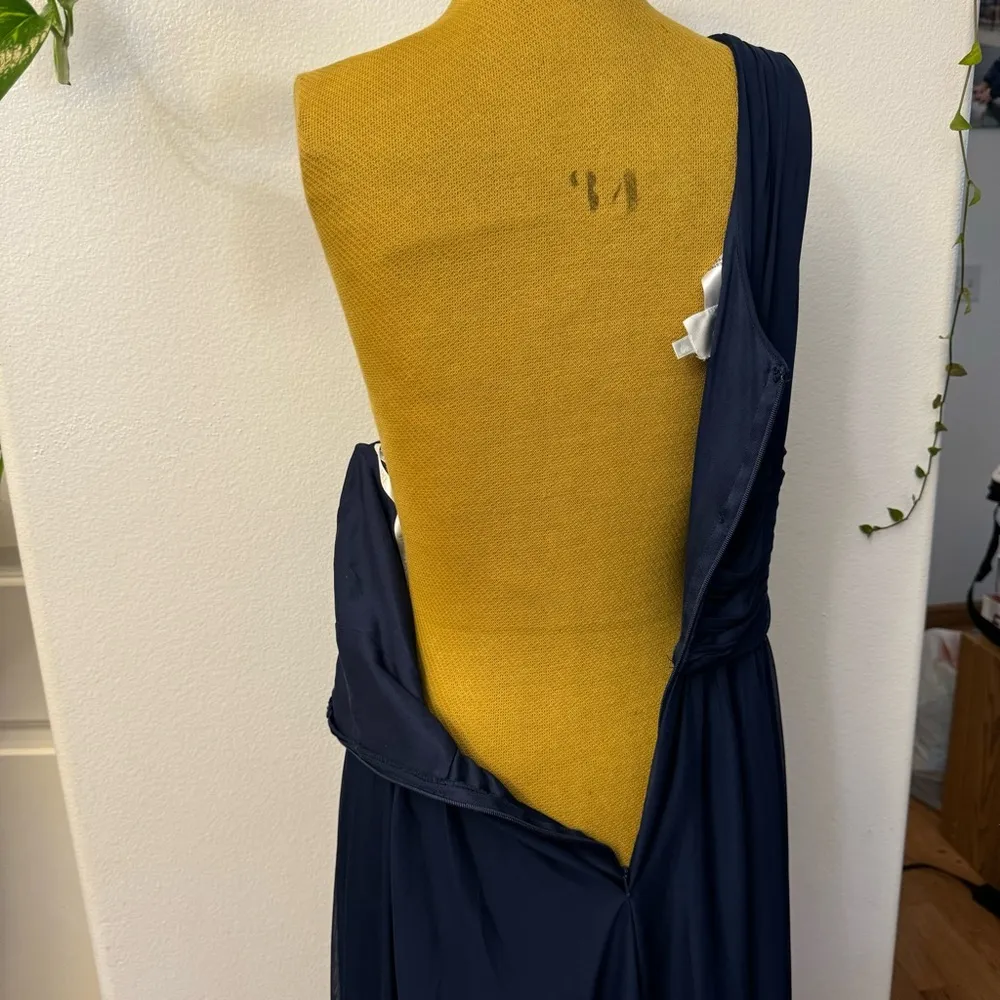 New David’s Bridal women’s Elegant One-Shoulder bridesmaid Navy wedding Dress - Image 10