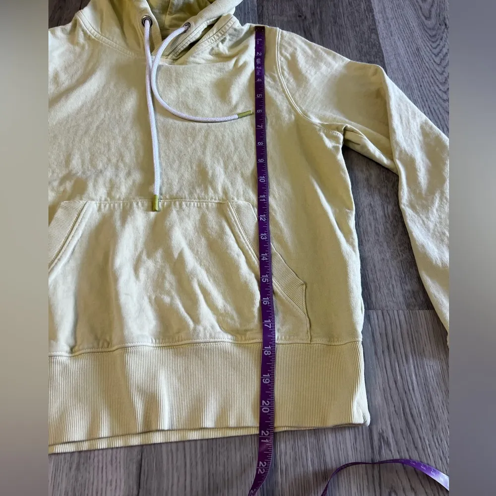 Athleta Women’s Pullover hooded sweatshirt size S Lime - Image 4