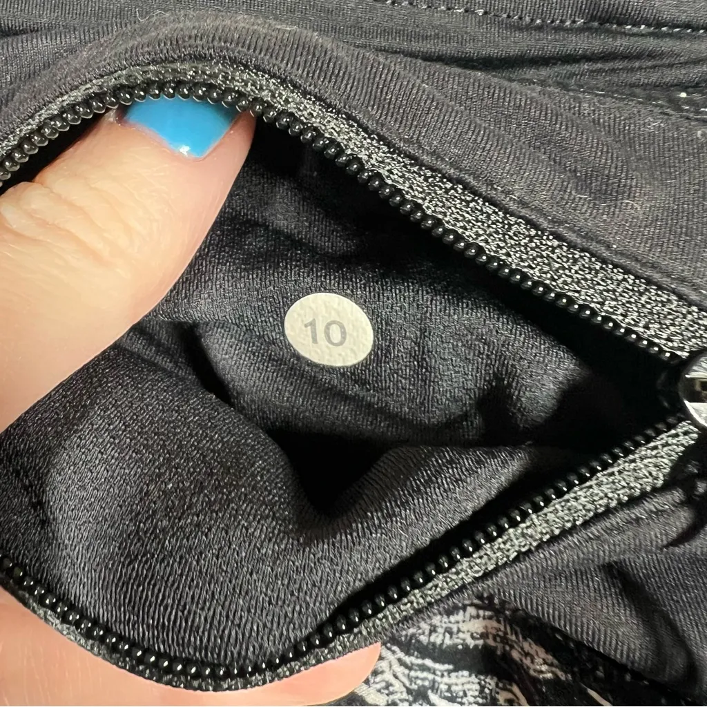 Lululemon Black White Mash‎ Up Running Speed Shorts - Image 5