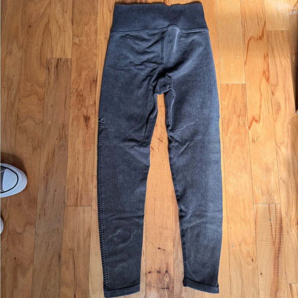 OFFLINE by Aerie Leggings - Image 4