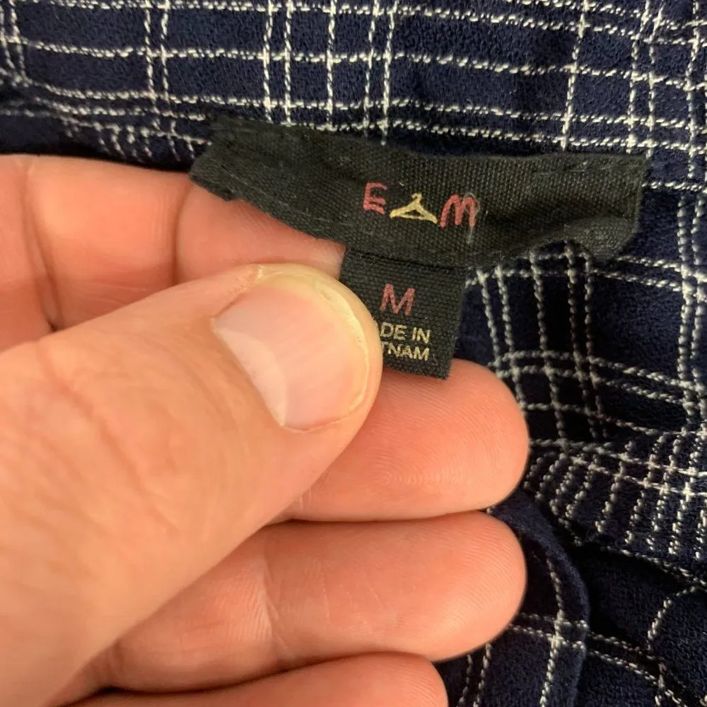 E Hanger M Women's Long Sleeved Plaid Button Down Top Size Medium - Image 5