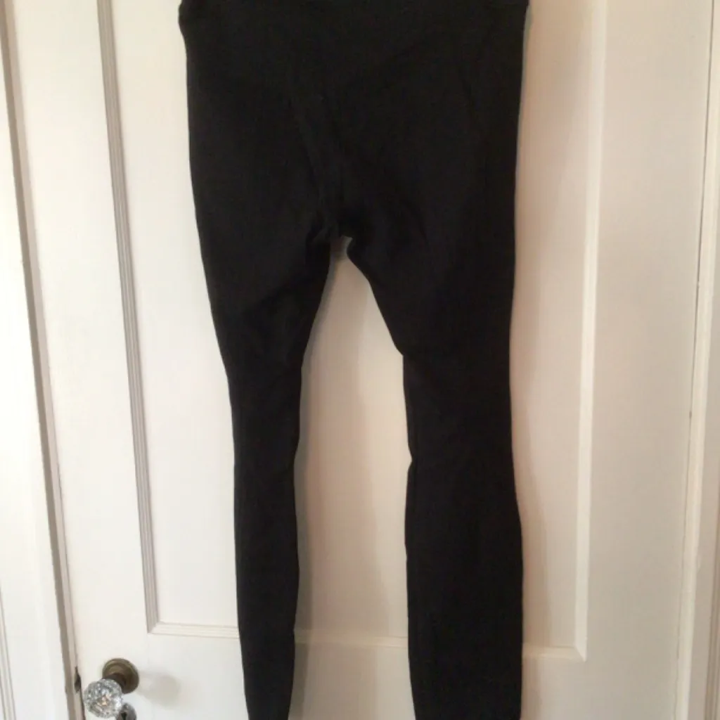 WHBM Black Faux Pearl Accent leggings sz small - Image 8