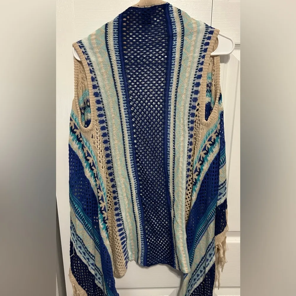 Questions by say what blue beige fringe cardigan vest size small - Image 2