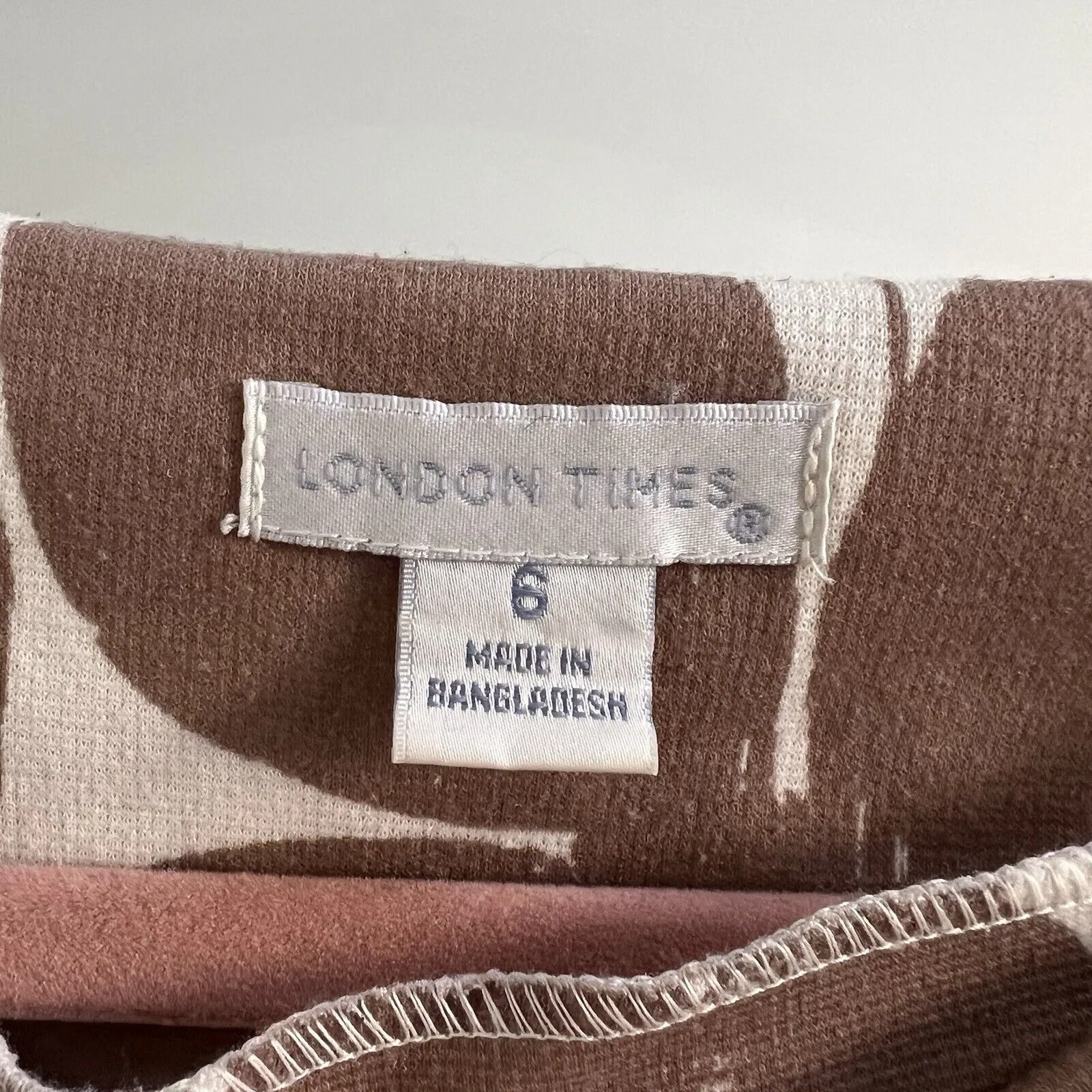 Fit and Flare Floral Winter Dress Brown White Black Size 6 - Image 5