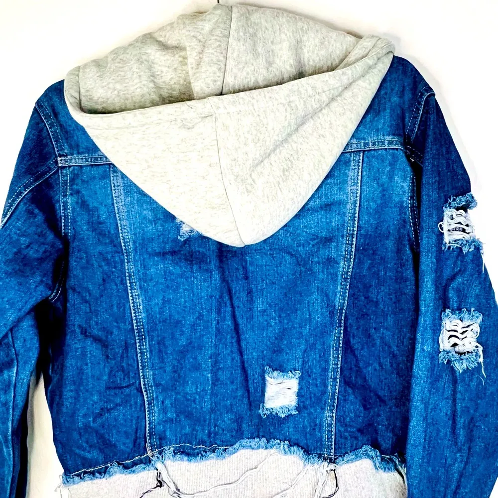 Thrill Jeans Chic Distressed Contrast Hooded Denim Jacket Pockets Size Medium - Image 8
