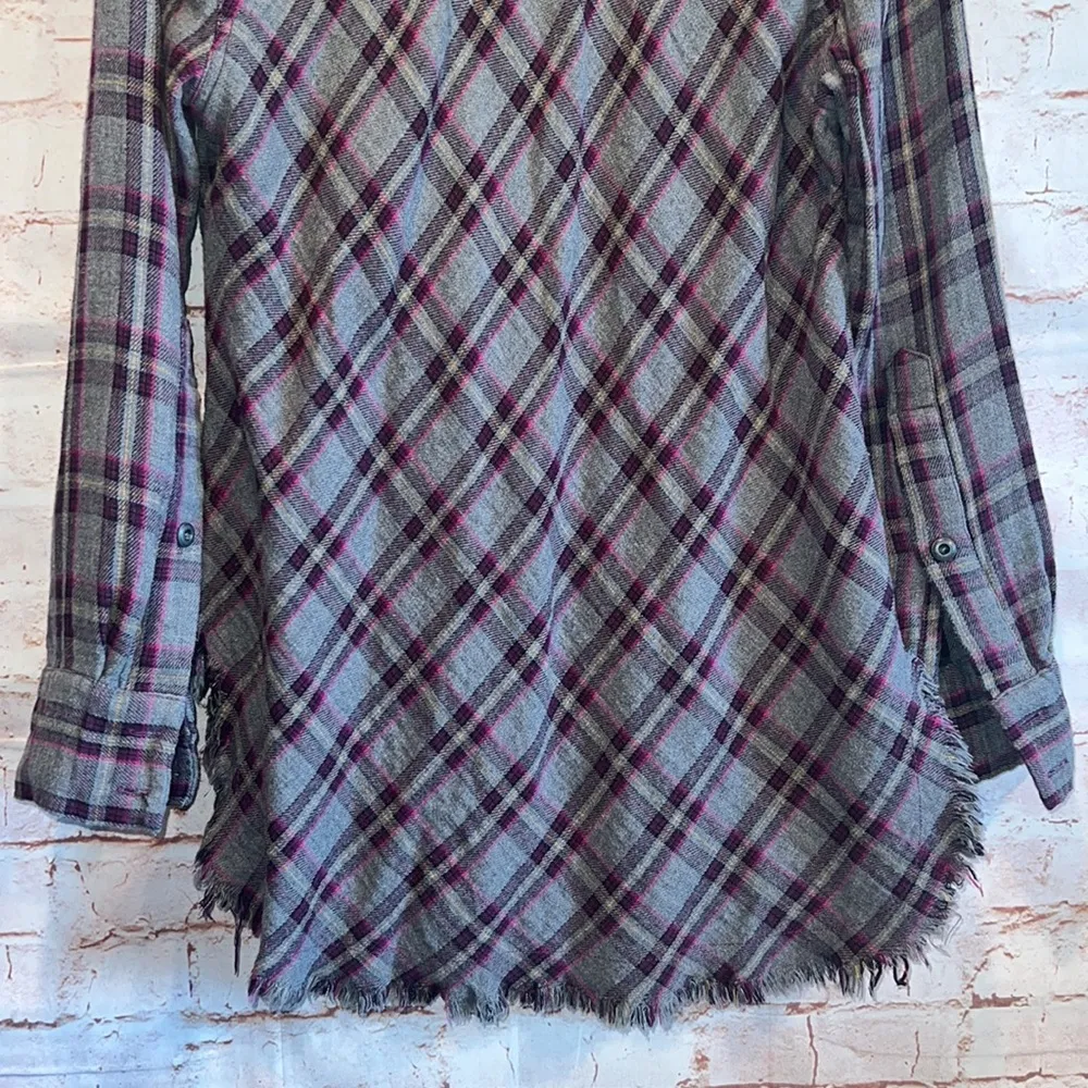 Cabi highland flannel raw hemline #3946 Gray purple fray hem check plaid collar - Image 8