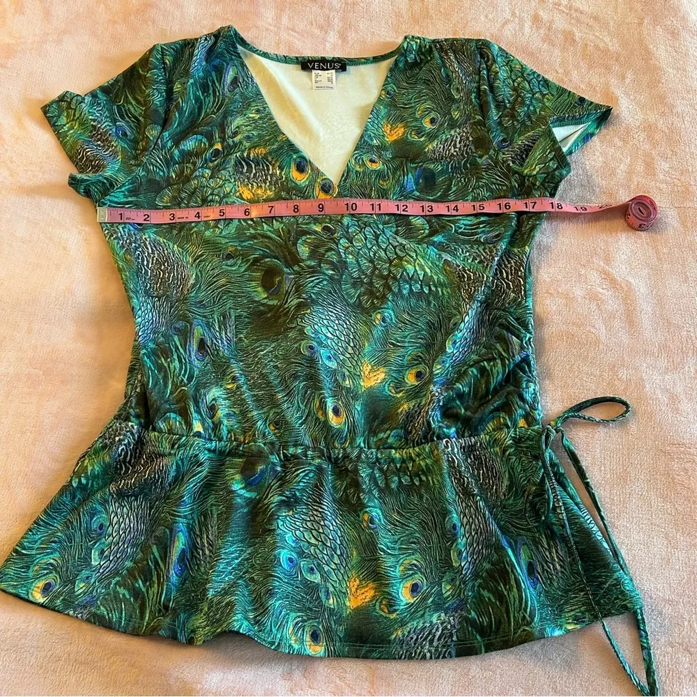Venus peacock stretch v-neck short sleeve blouse flowy bottom size M - Image 9