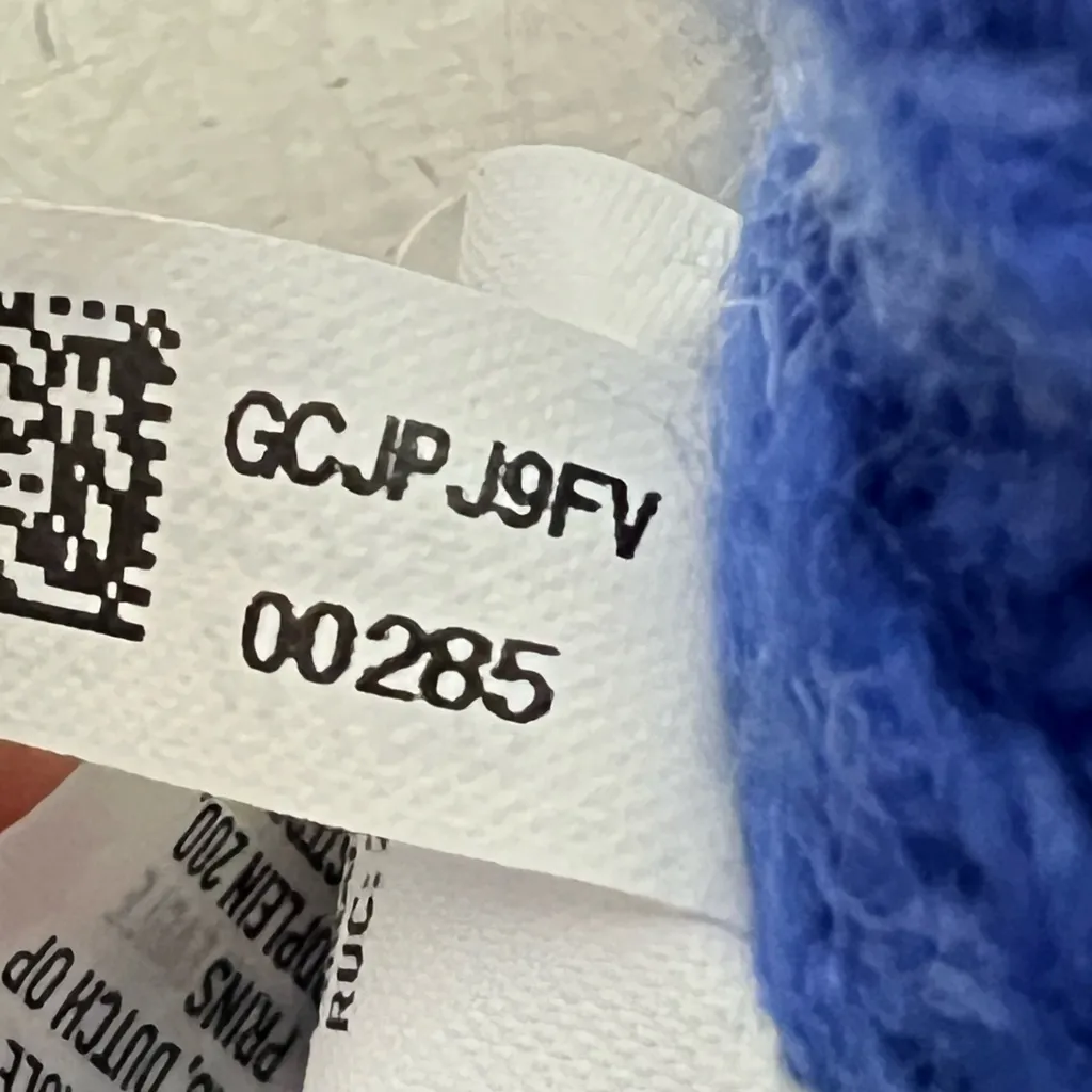 American Eagle Blue and White Stripped Beanie - One Size - VGUC - Image 3