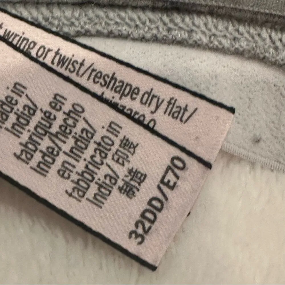 Victoria's Secret Bra sz 32DD Wireless Bralette Grey Soft Bralette - Image 2