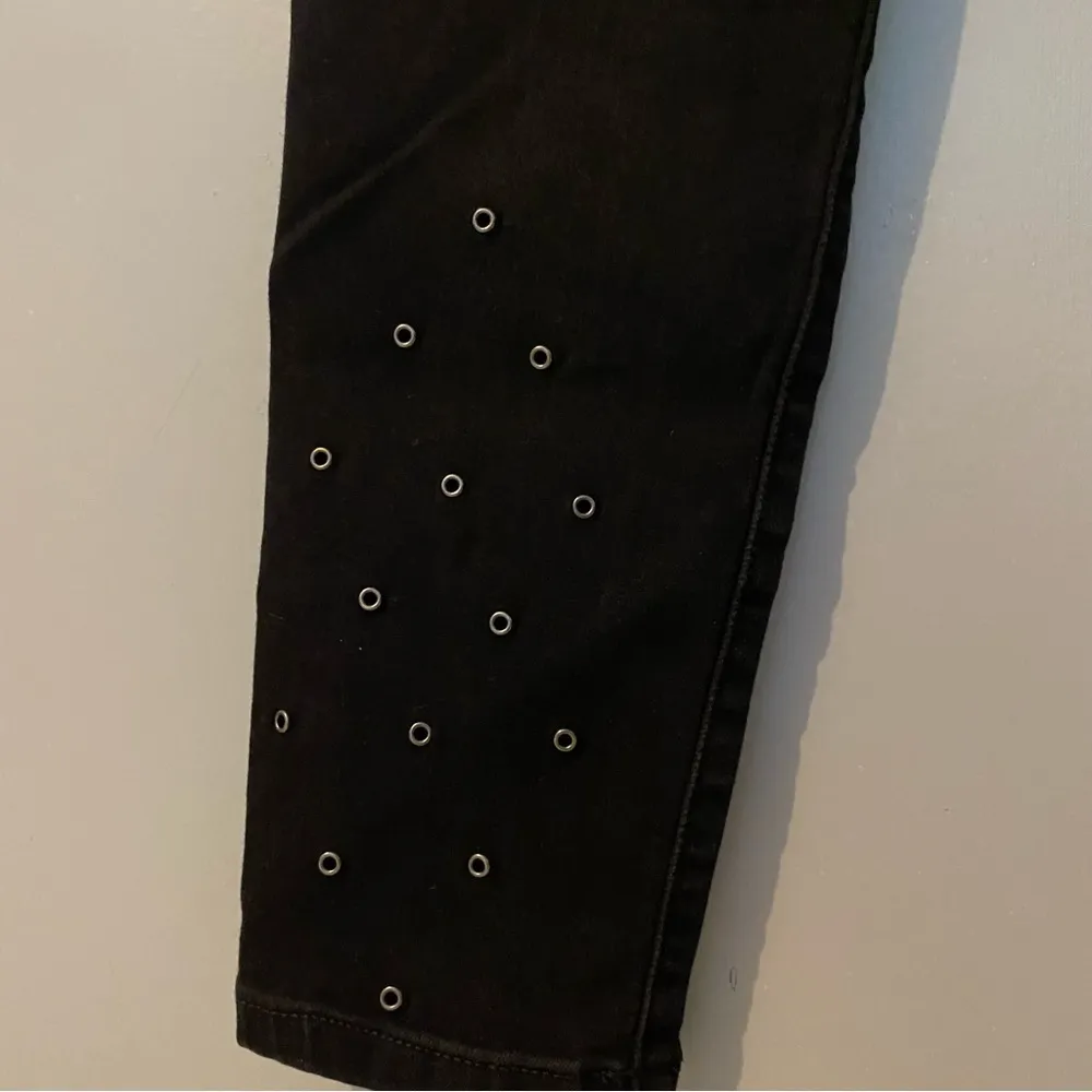 Sam Edelman High Rise Eyelet Jeans in Black Size 28 - Image 10