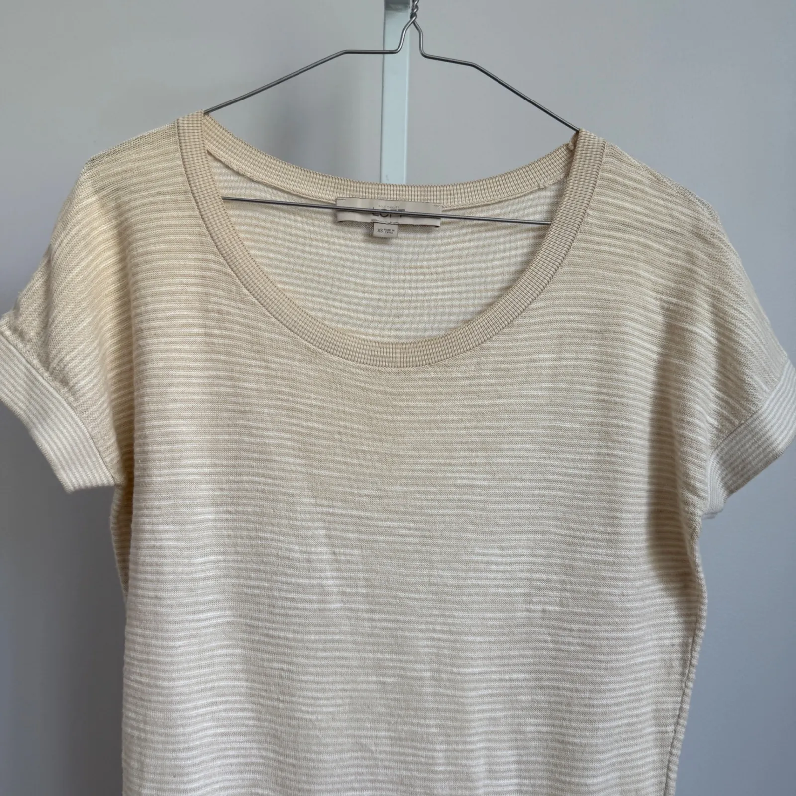 Loft  XS‎ Striped Knit Top Short Sleeve Beige Cream Casual Minimalist - Image 2