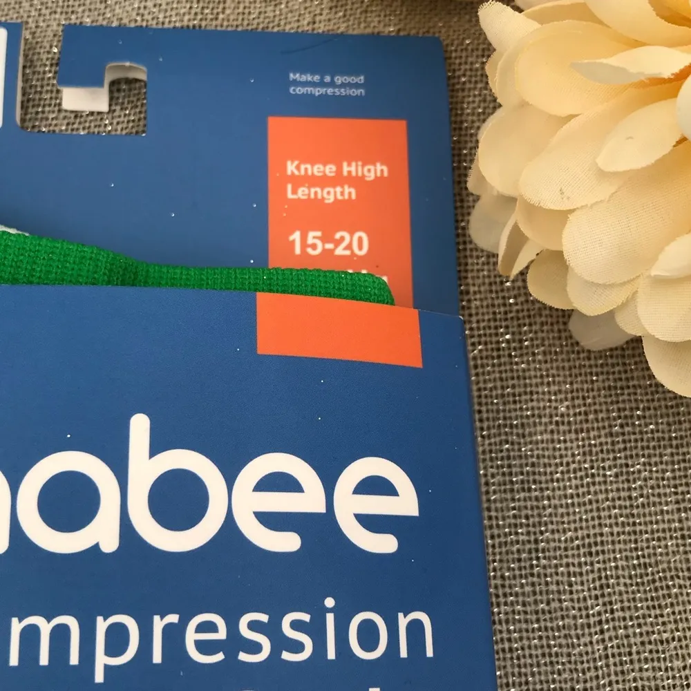 Nabee compression socks Medium - Image 4