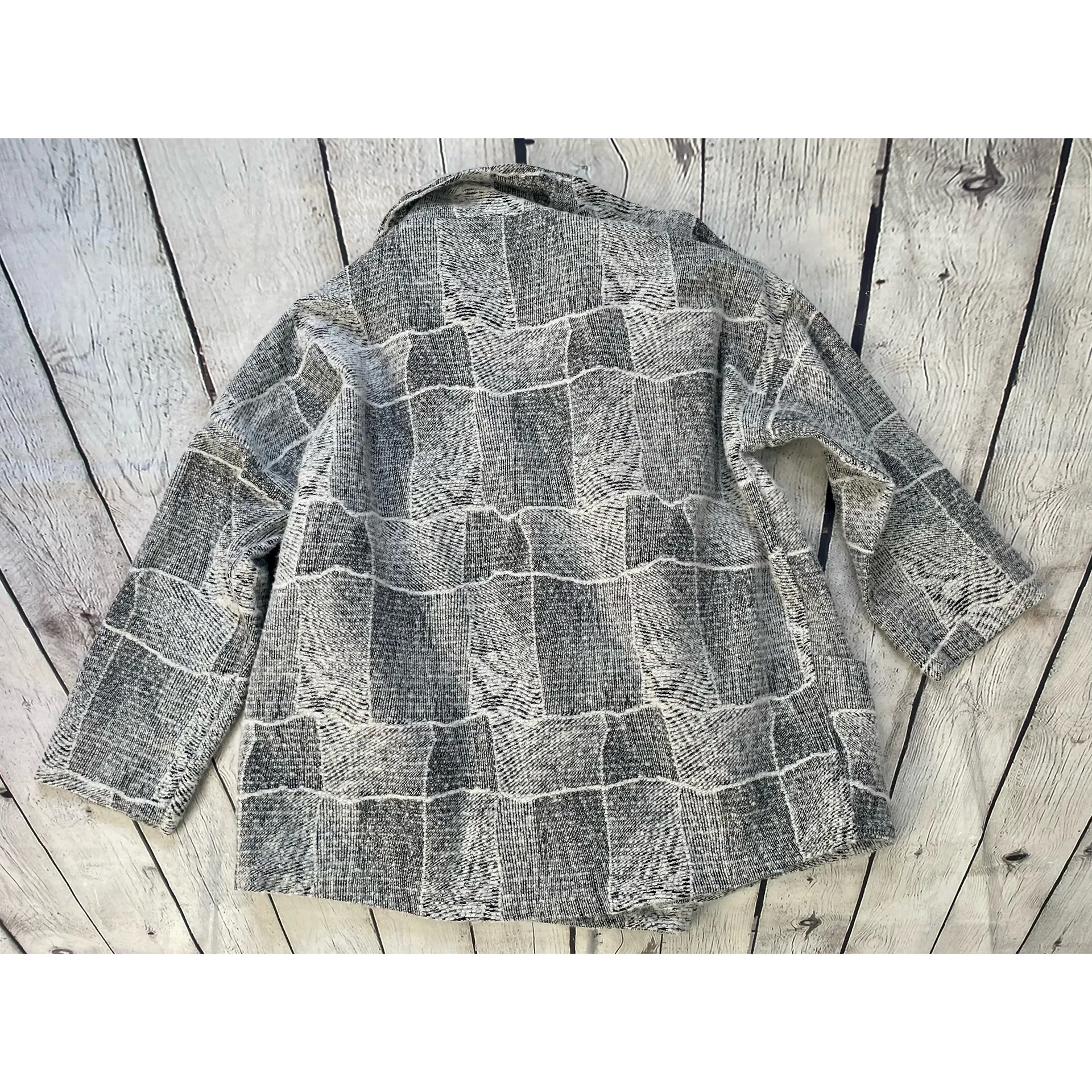 Capulet Chelan Wrap Jacket - Image 10