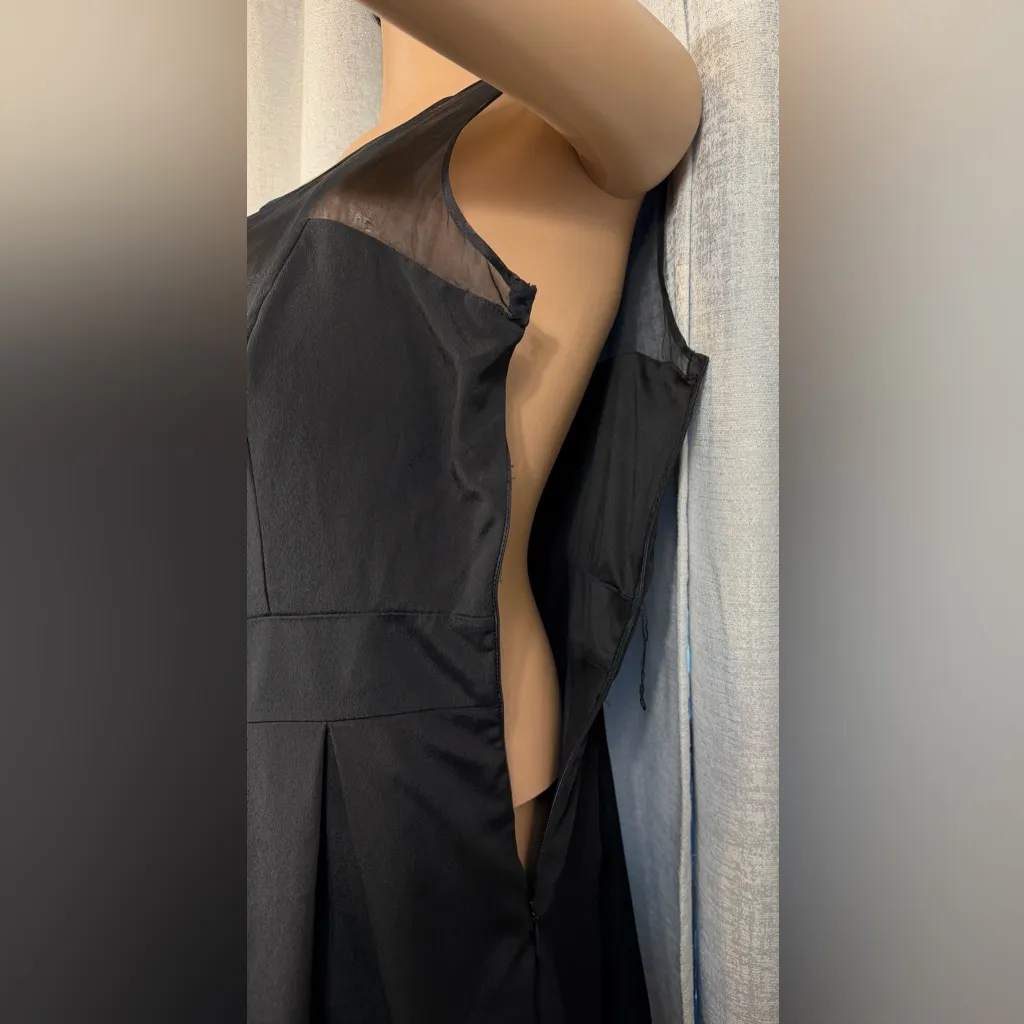 GUESS Los Angeles Black Sheer Mesh Fit & Flare Dress Sz 12 Elegant Cocktail - Image 5