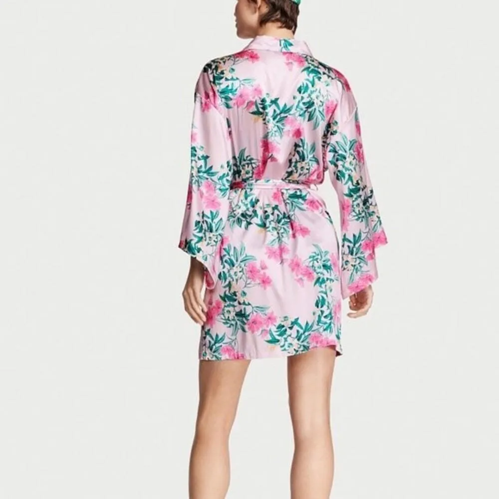 Victoria secret Very Sexy 4-Piece Silk Gift Set - Image 2