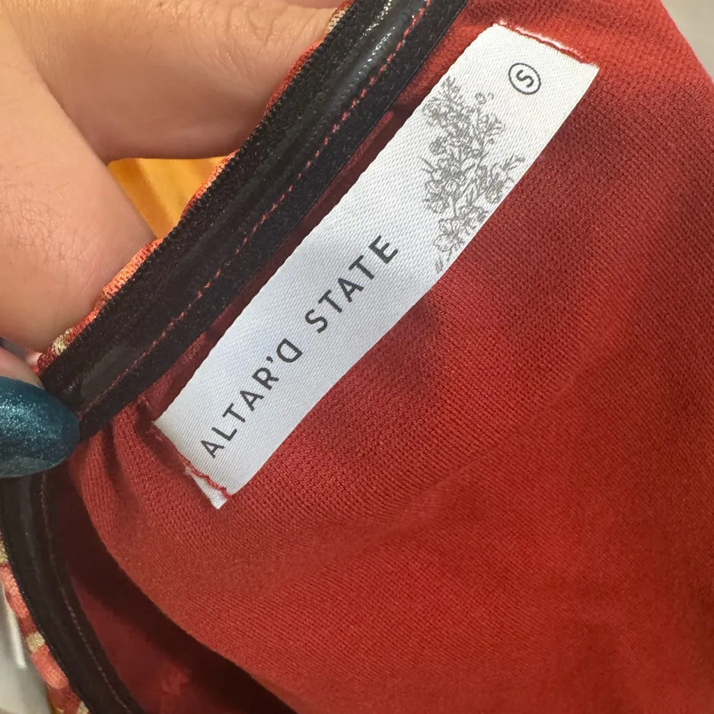 Altar’d State Floral Patchwork Strapless Tie-Back Top – Size Small - Image 3