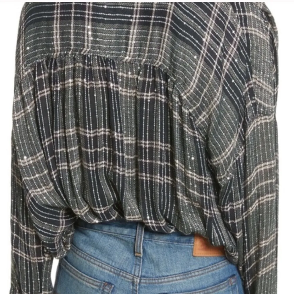 Free People Fearless Love Pullover size medium - Image 3