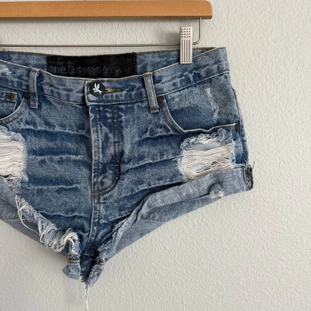 One Teaspoon Bandit Distressed Denim Shorts. Size 27 - Image 2
