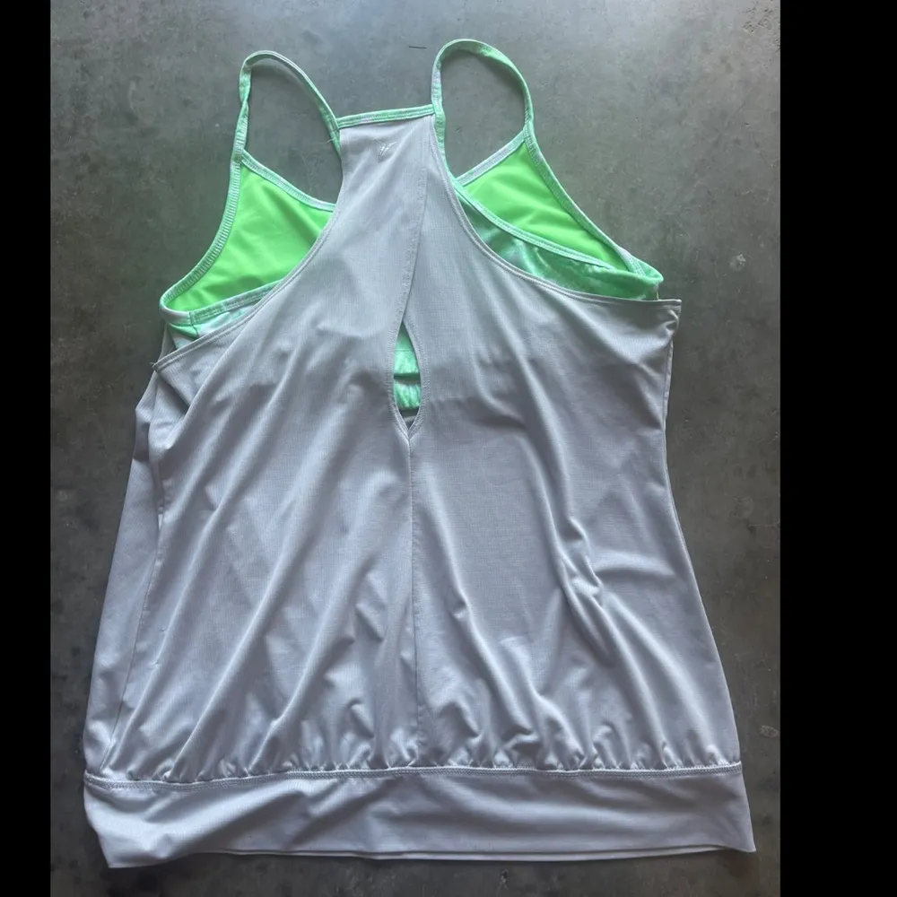 Athletic Tank Top By Old Navy Size XL - Image 2