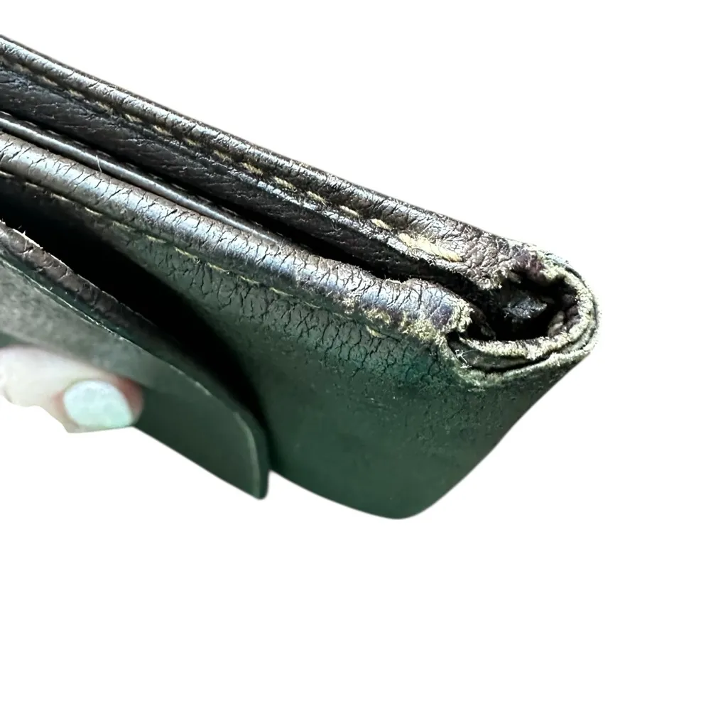 VINTAGE LEATHER GUCCI WALLET WITH BIG DOUBLE "G" CLOSURE - 7" - Image 8