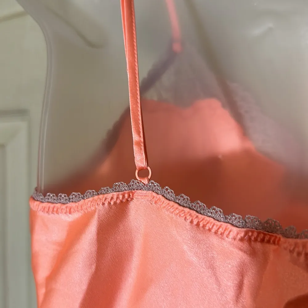 Victoria's Secret Peach Apricot Pink Lace Long Cami or Short Nightgown Medium - Image 14
