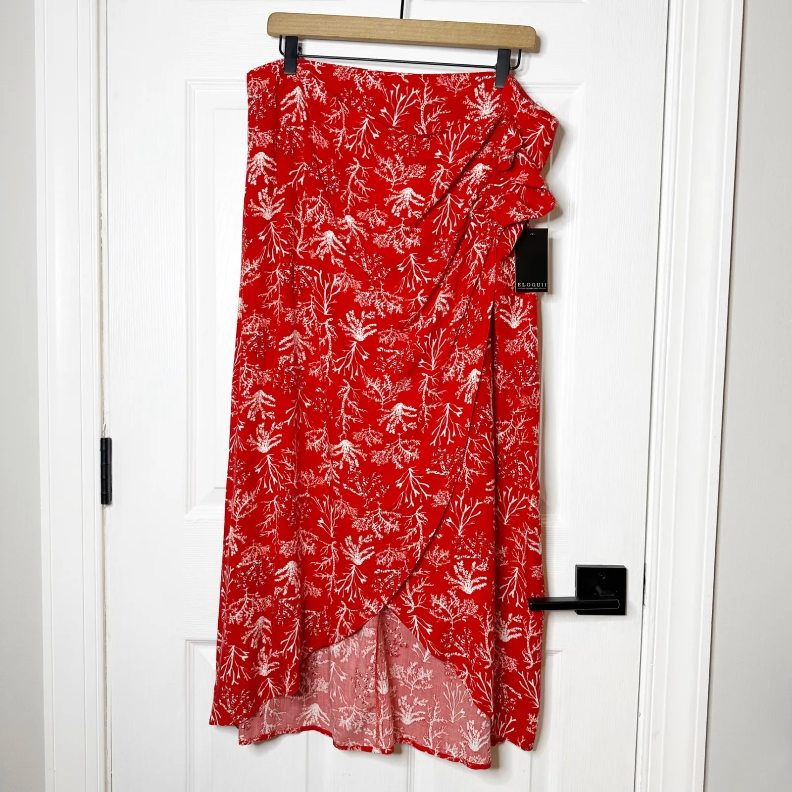 Eloquii Red Coral Print Wrap Midi Skirt Size 16 NEW - Image 2