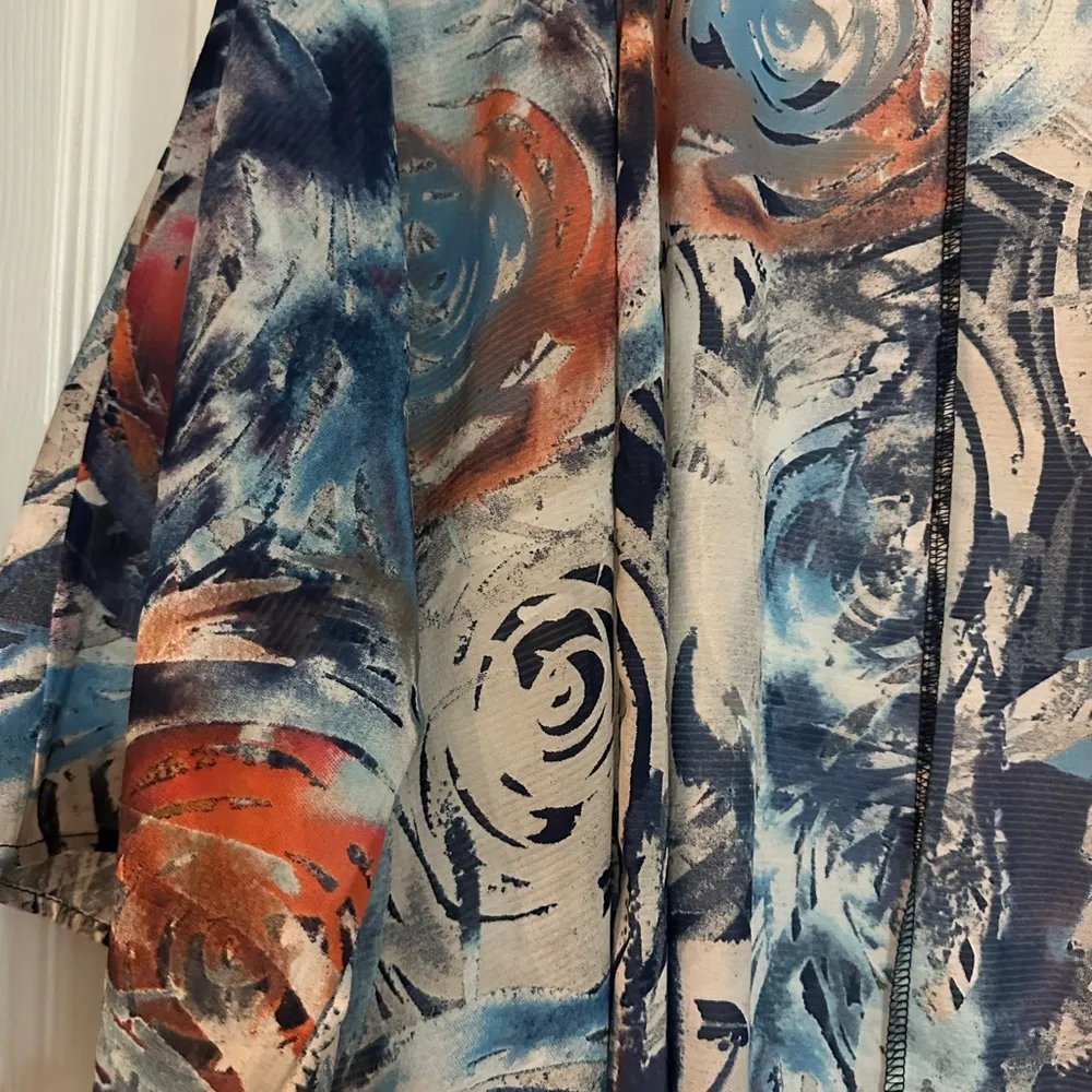 Gorgeous never worn women’s size medium kimono - Image 2