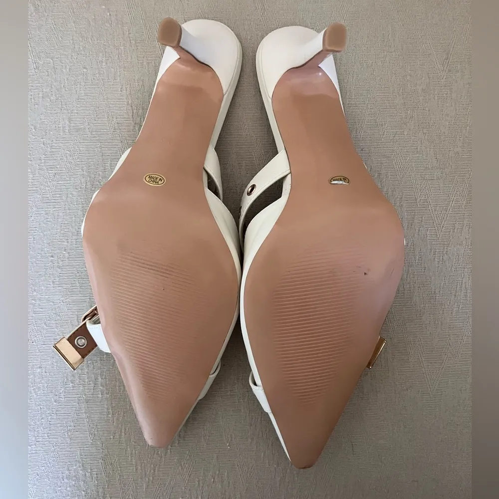 Ivory Buckle Slip On Point Toe Women’s High Heels Pumps Shoes Sz 9.5 EUC Gold - Image 5