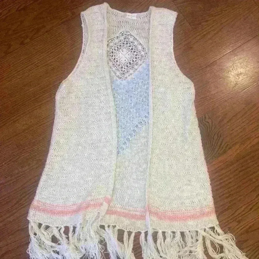 Altar’d State Fringe Boho Sweater Vest open face cardigan size Medium - Image 2