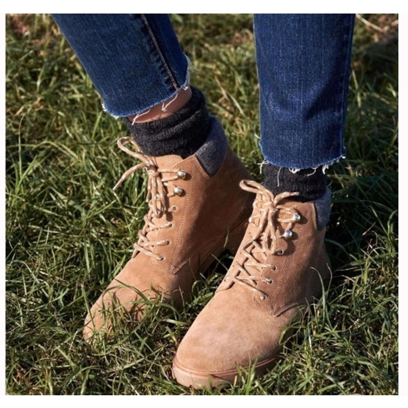 SezaneCameron lace-up boots Sz 7 brown leather Raphael Chunky Heel Outdoor Chic - Image 2