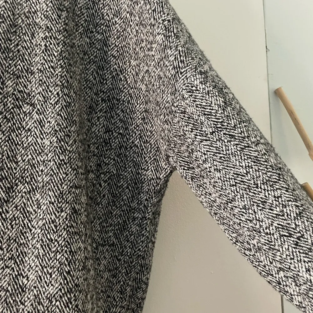 Zara Gray Button-Up Shirt - Image 13