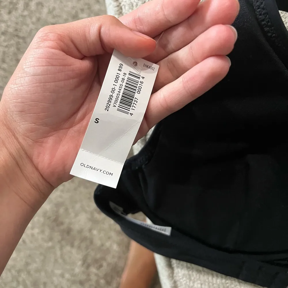 Old navy bikini top - Image 3