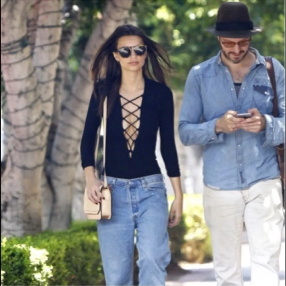 NEW REFORMATION AVALON GOTH BLACK LONG SLEEVE VELVET LACEUP BODYSUIT TOP M - Image 5